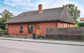 Nice Home In Höganäs With Wifi, Höganäs